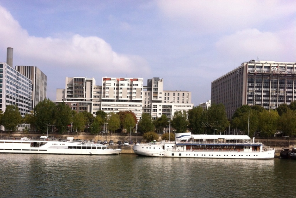 Marcher pour marcher. Sur les bords de Seine. 
